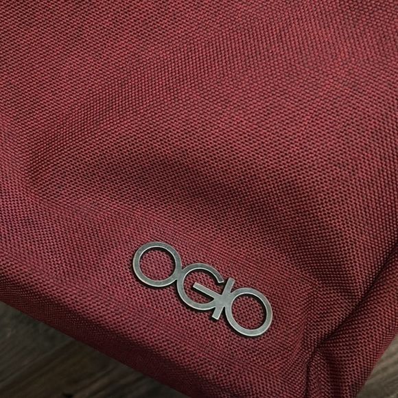 Ogio crossbody purse bag burgundy tablet women’s lightweight tote Brooklyn - Picture 3 of 6